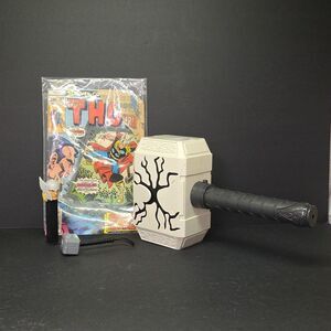 Collectible Marvel comic book, Thors Dart Blasting Hammer, pez, 